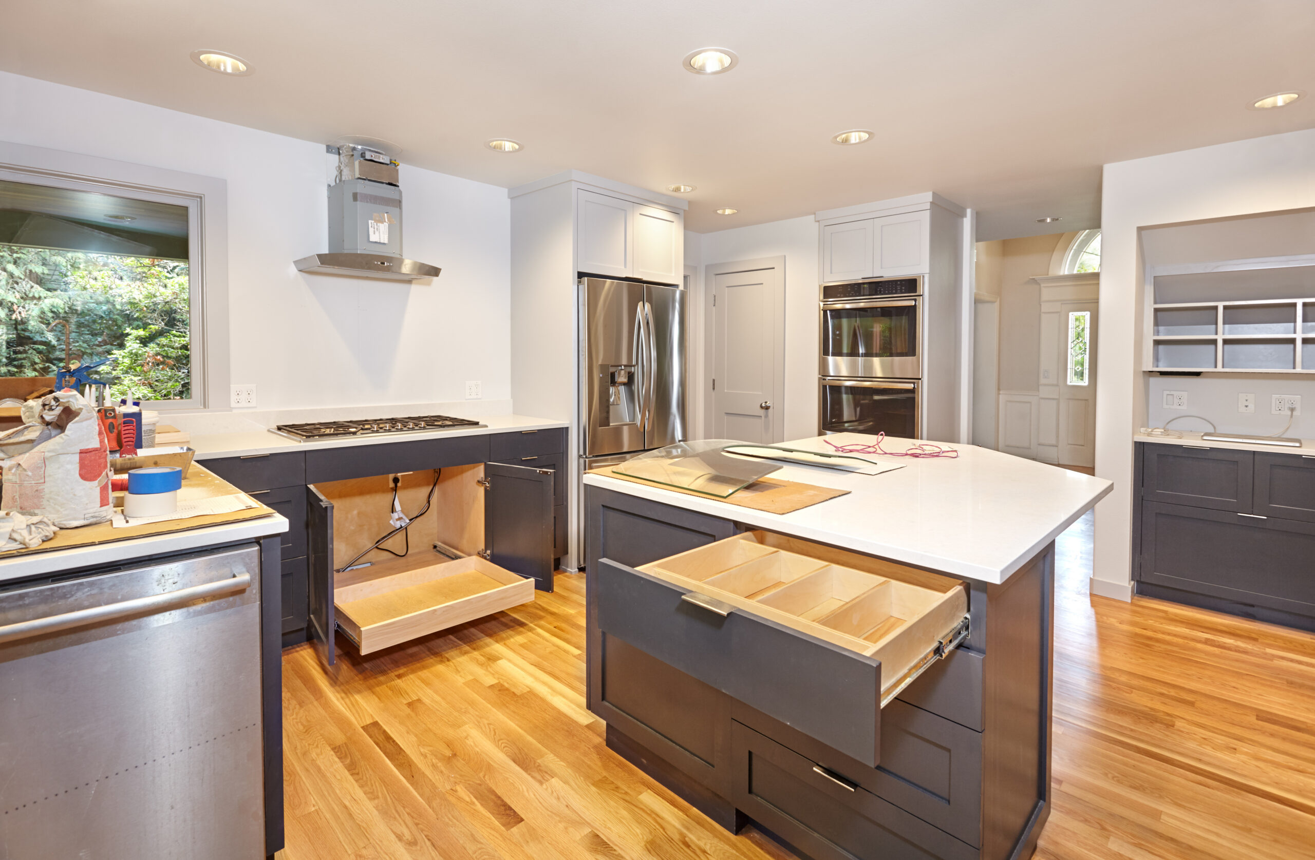 Custom Cabinet Ideas for Better Organization